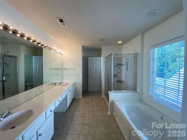 $2,950 | 9901 Hazelview Drive, Charlotte, NC 28277