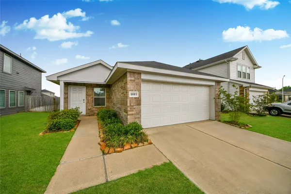 $2,100 | 18915 Sorento Bay Lane, Hockley, TX 77447