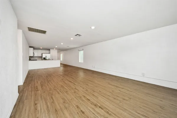 $2,100 | 18915 Sorento Bay Lane, Hockley, TX 77447