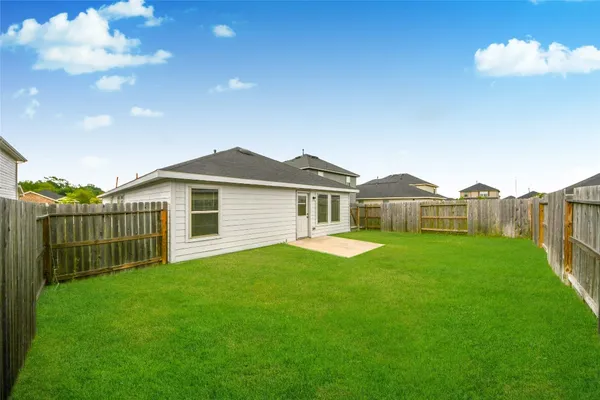 $2,100 | 18915 Sorento Bay Lane, Hockley, TX 77447