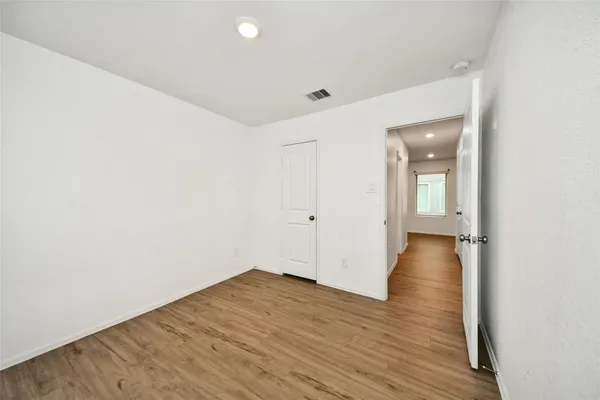 $2,100 | 18915 Sorento Bay Lane, Hockley, TX 77447