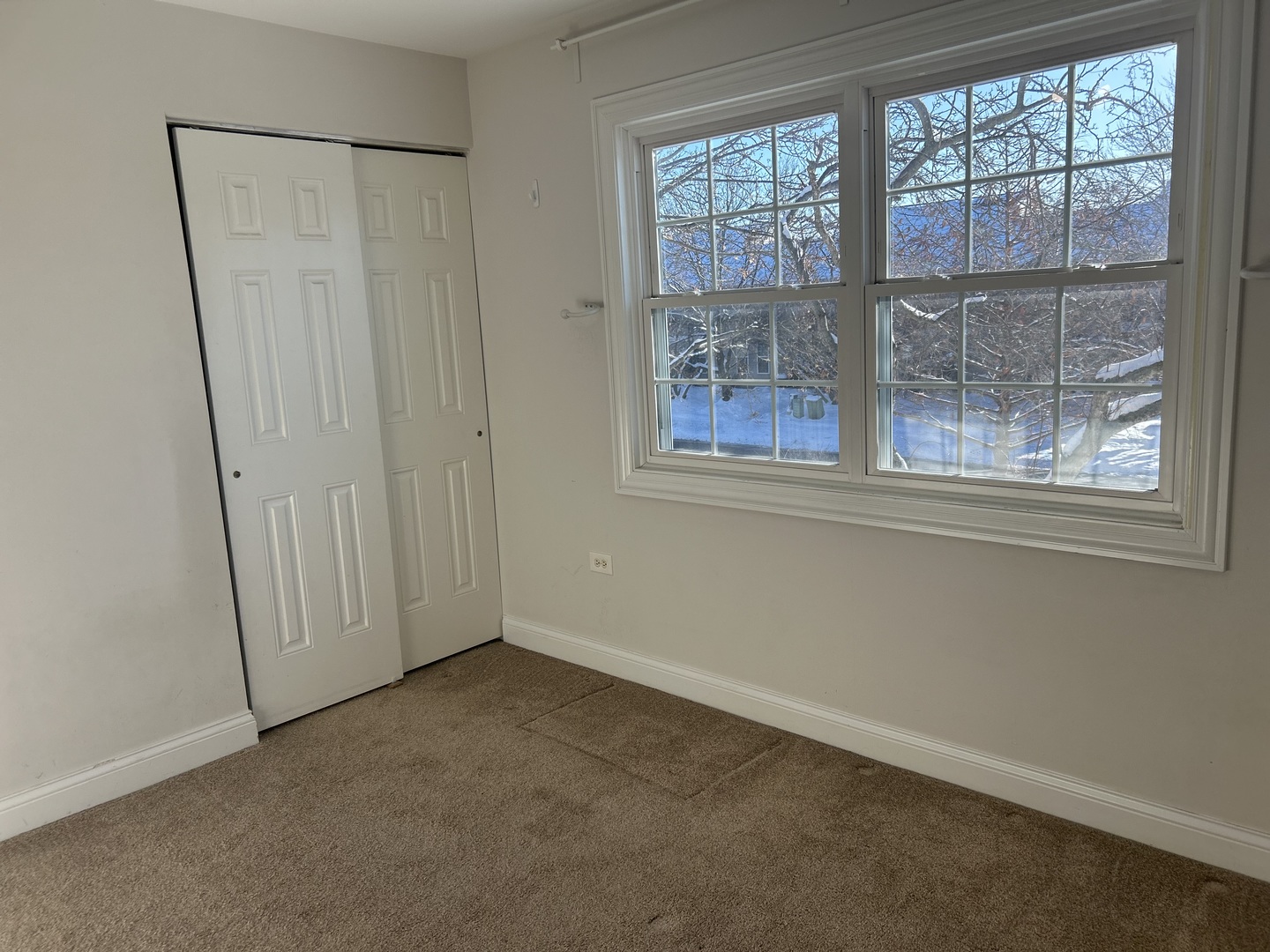 31 Foxcroft Road, Unit 207 Naperville, IL 60565 - Photo 6 of 11