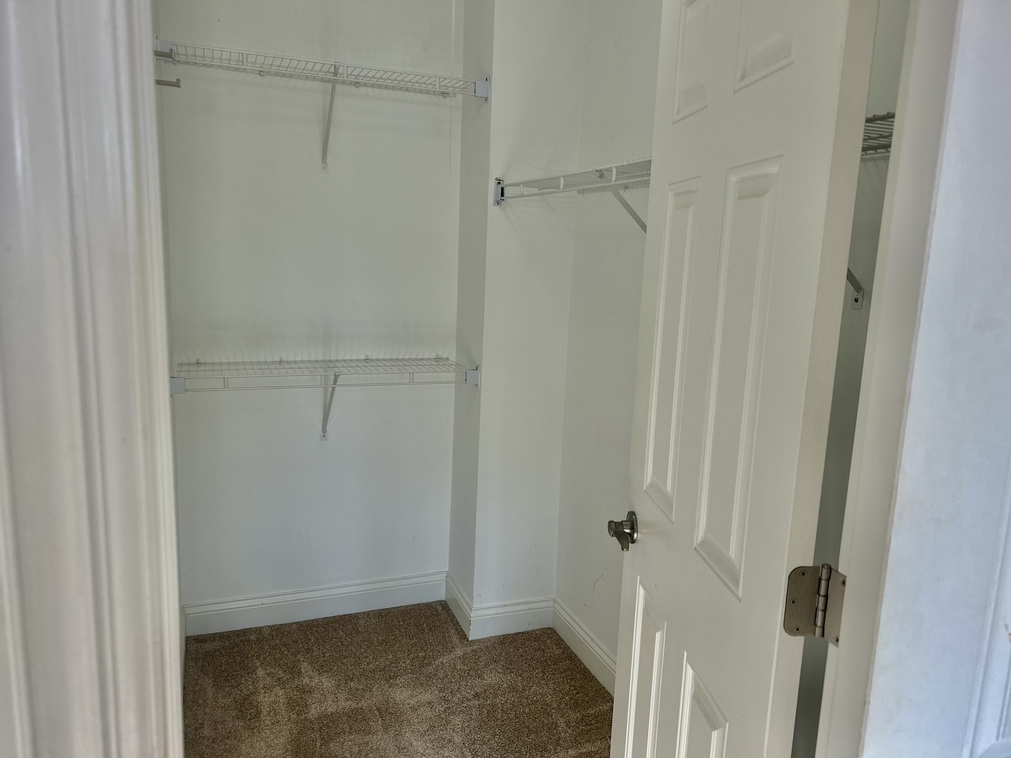 31 Foxcroft Road, Unit 207 Naperville, IL 60565 - Photo 7 of 11