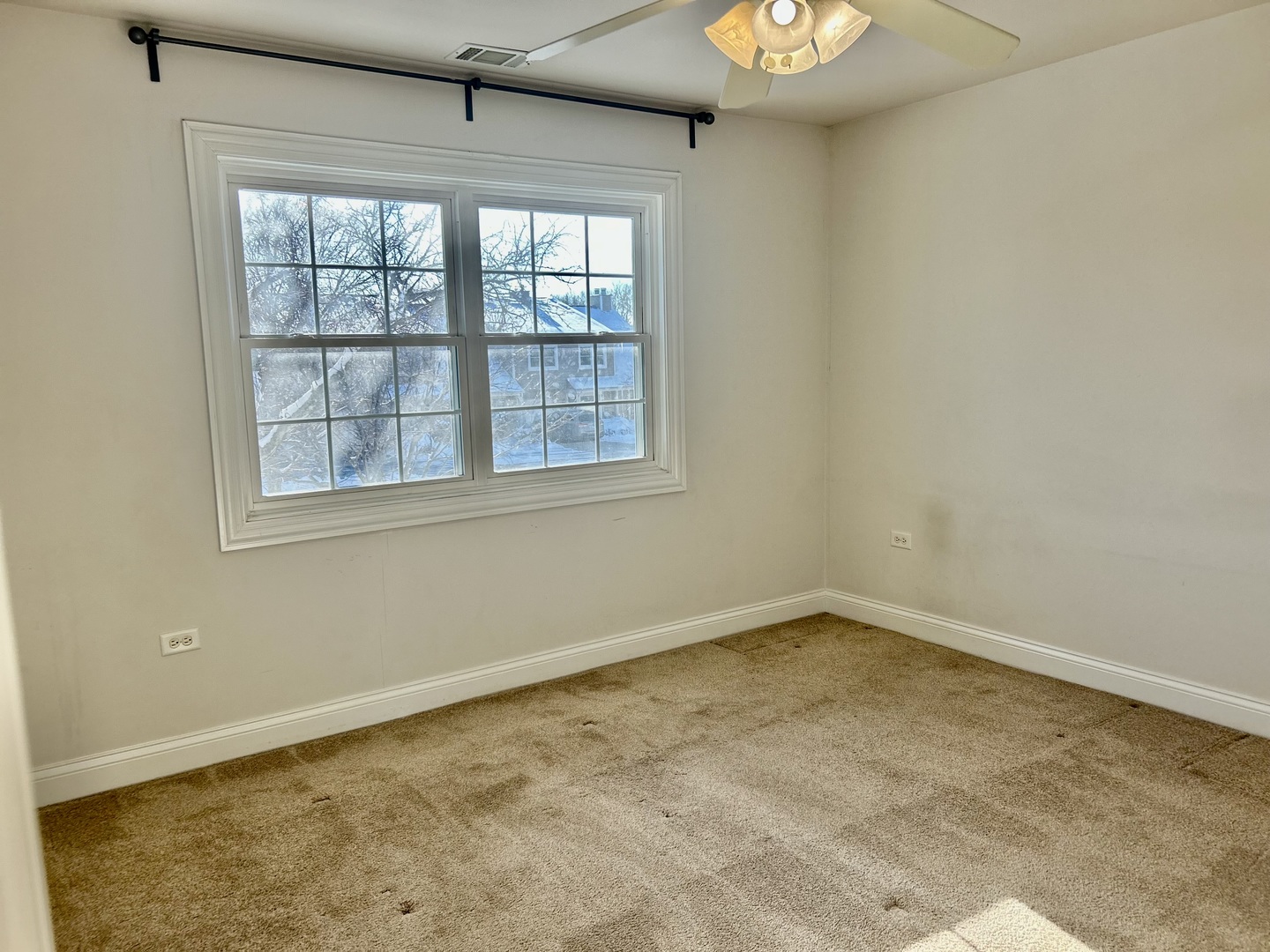 31 Foxcroft Road, Unit 207 Naperville, IL 60565 - Photo 9 of 11