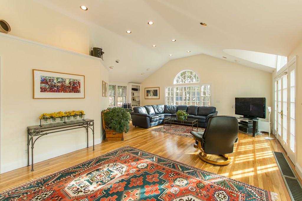 5 Ledge Rock Road Concord, MA 01742 - Photo 9 of 29