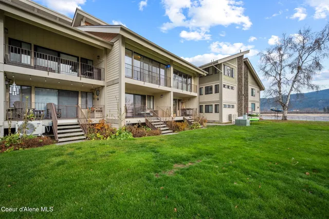 $650,000 | 301 Iberian Way, Unit 223, Sandpoint, ID 83864