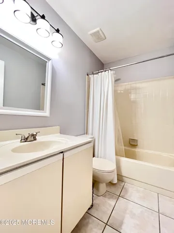 $3,600 | 163 Colony Lane, Manalapan, NJ 07726