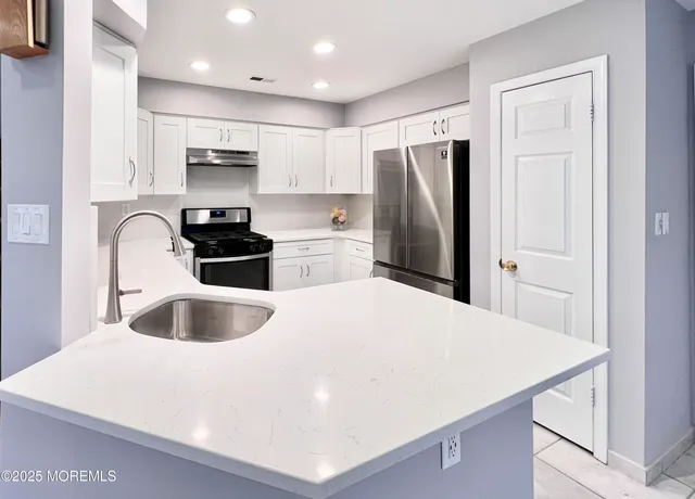 $3,600 | 163 Colony Lane, Manalapan, NJ 07726