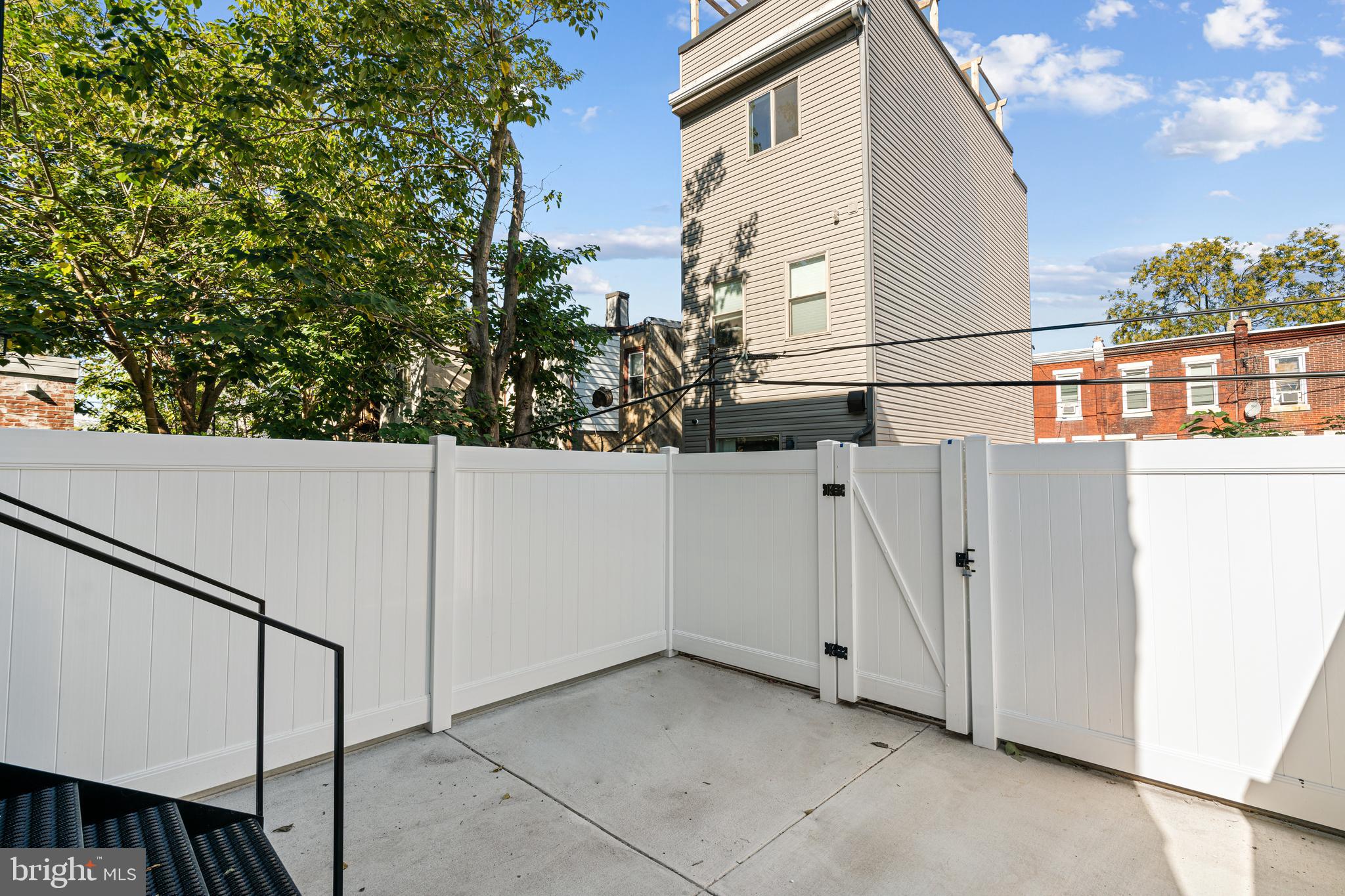 2623 Reed Street Philadelphia, PA 19146 - Photo 11 of 40