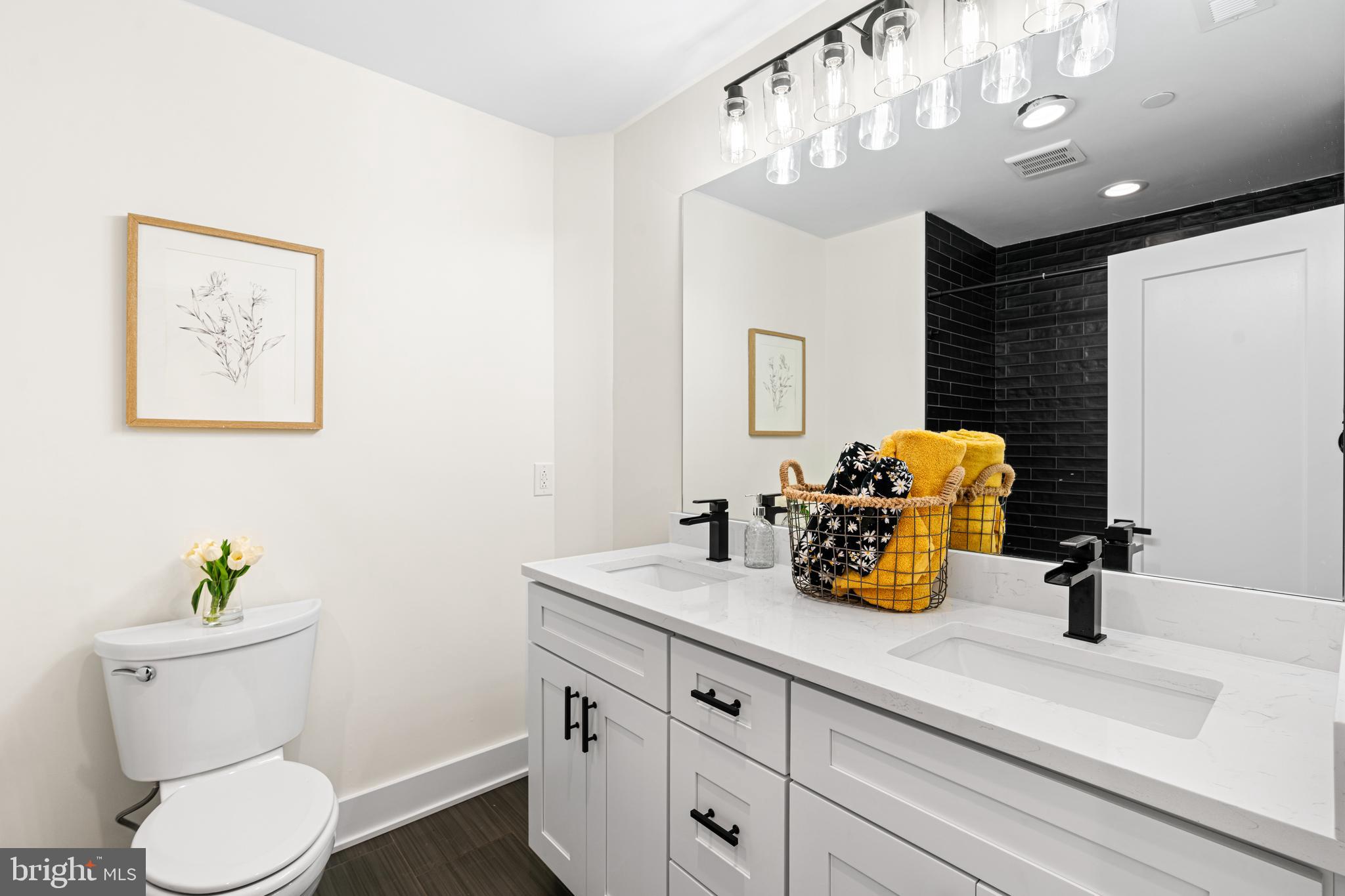 2623 Reed Street Philadelphia, PA 19146 - Photo 16 of 40