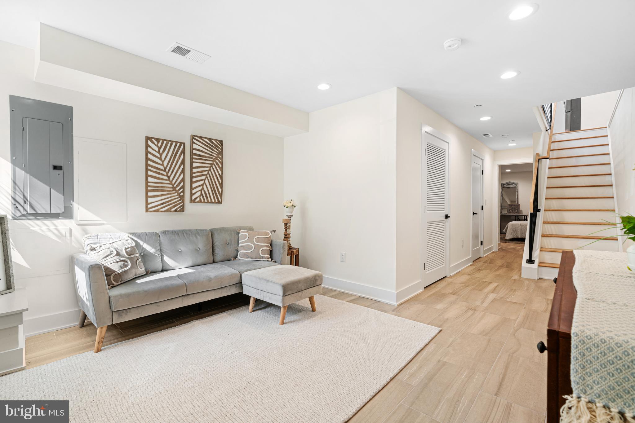 2623 Reed Street Philadelphia, PA 19146 - Photo 31 of 40