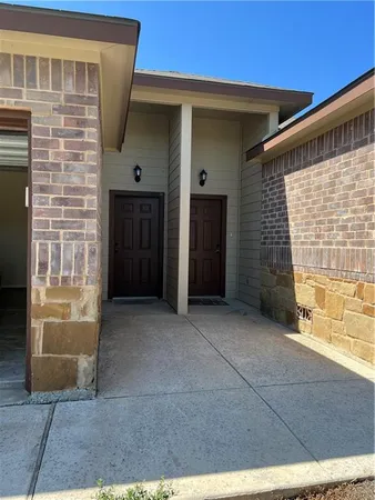 $1,695 | 179 Joanne Loop, Unit A, Buda, TX 78610