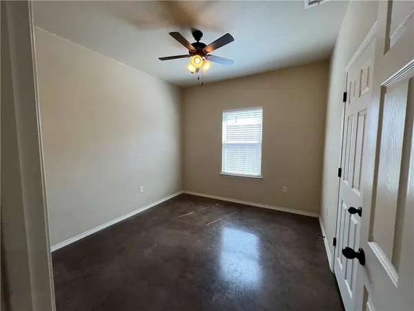 $1,695 | 179 Joanne Loop, Unit A, Buda, TX 78610