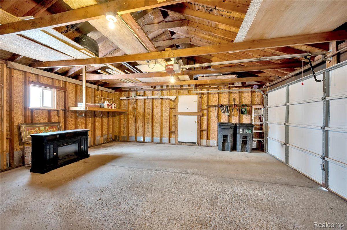 8655 North Eston Road Clarkston, MI 48348 - Photo 24 of 24 Gallery Image 24