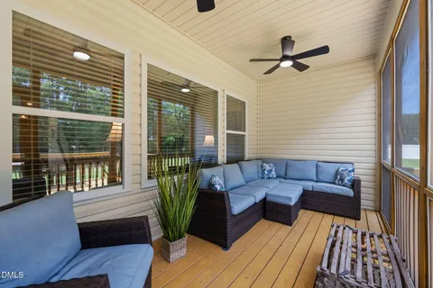 $550,000 | 1213 Huffington Oak Drive, Willow Spring, NC 27592