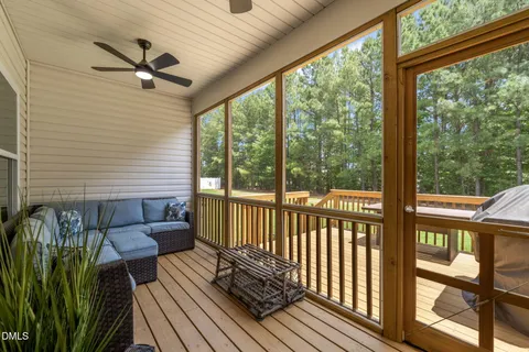 $550,000 | 1213 Huffington Oak Drive, Willow Spring, NC 27592