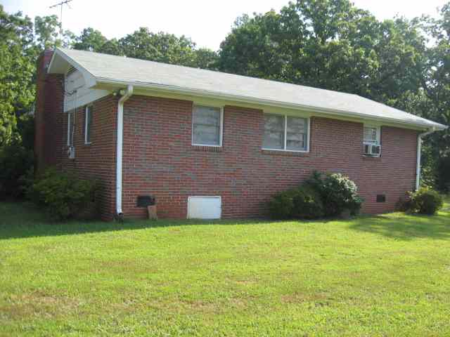 252 Colonels Road Pendleton, SC 29670 - Photo 3 of 10