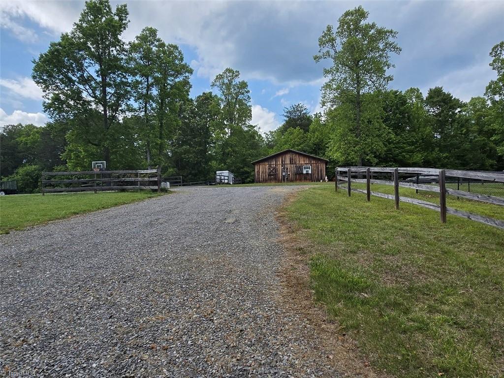 1984 Horseshoe Road Westfield, NC 27053 - Photo 35 of 47