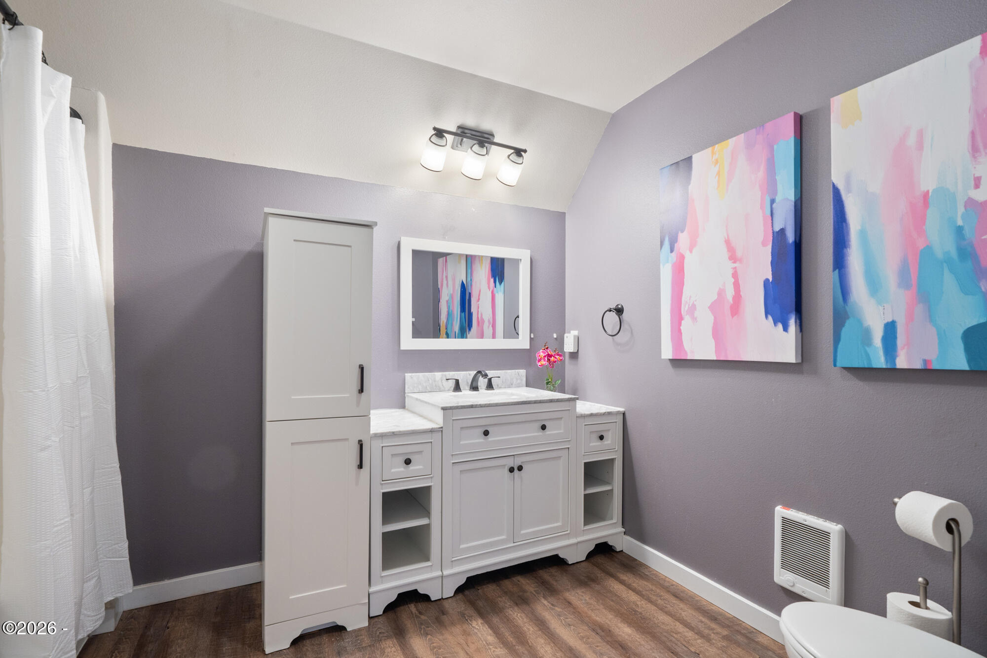 6040 Brickyard Road Tillamook, OR 97141 - Photo 25 of 41 Bathroom 3 (Upper)
