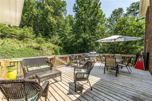 $874,777 | 20 Pine Valley Road, Rome, GA 30165