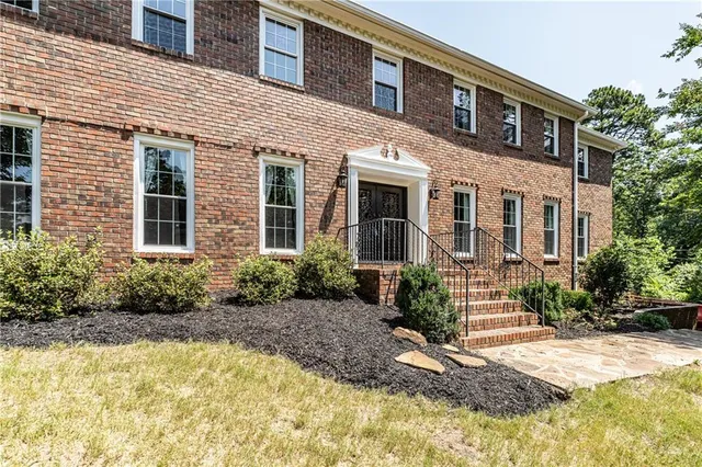 $874,777 | 20 Pine Valley Road, Rome, GA 30165