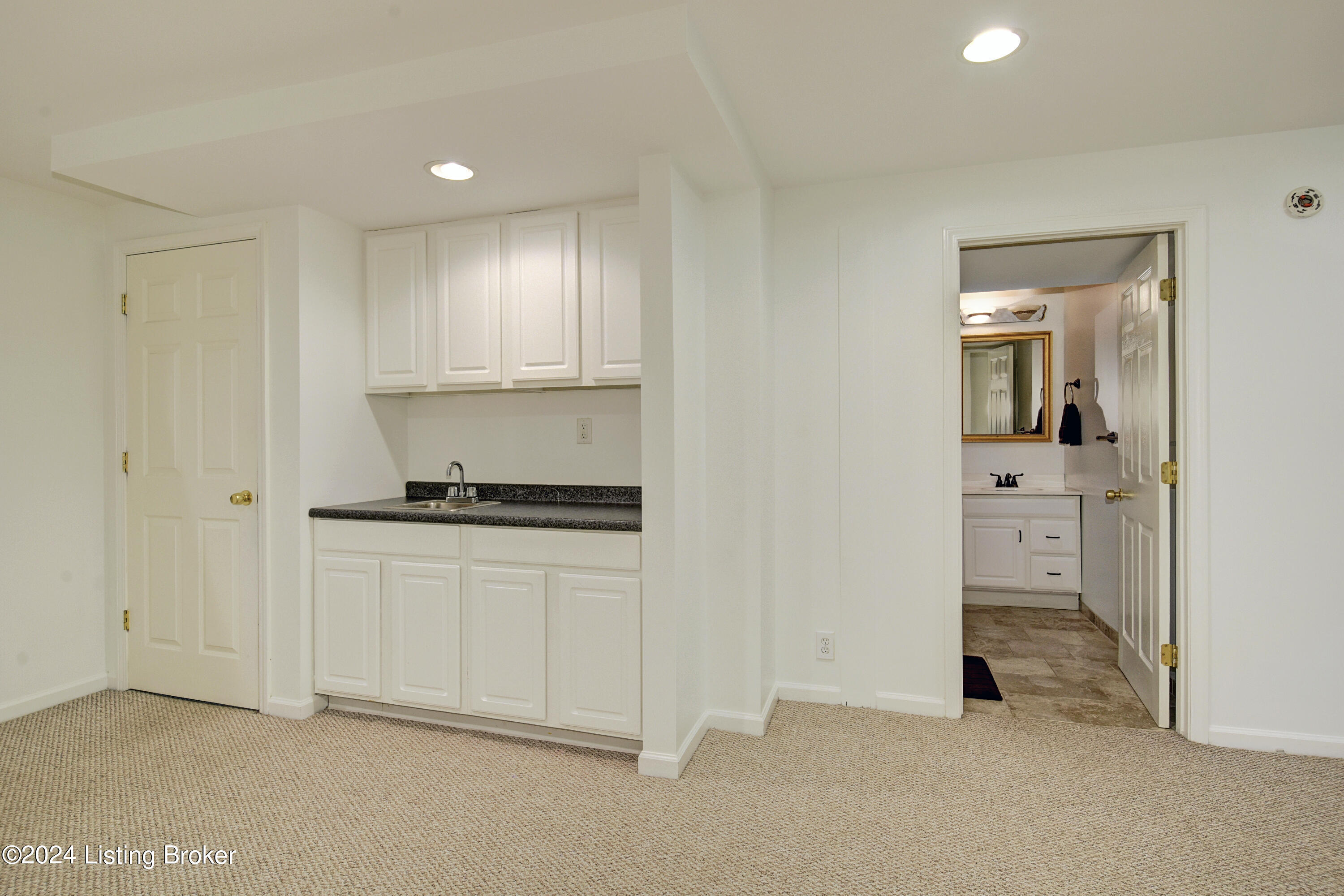 8906 Lippincott Road Louisville, KY 40222 - Photo 28 of 38 _DSC6192_4_5