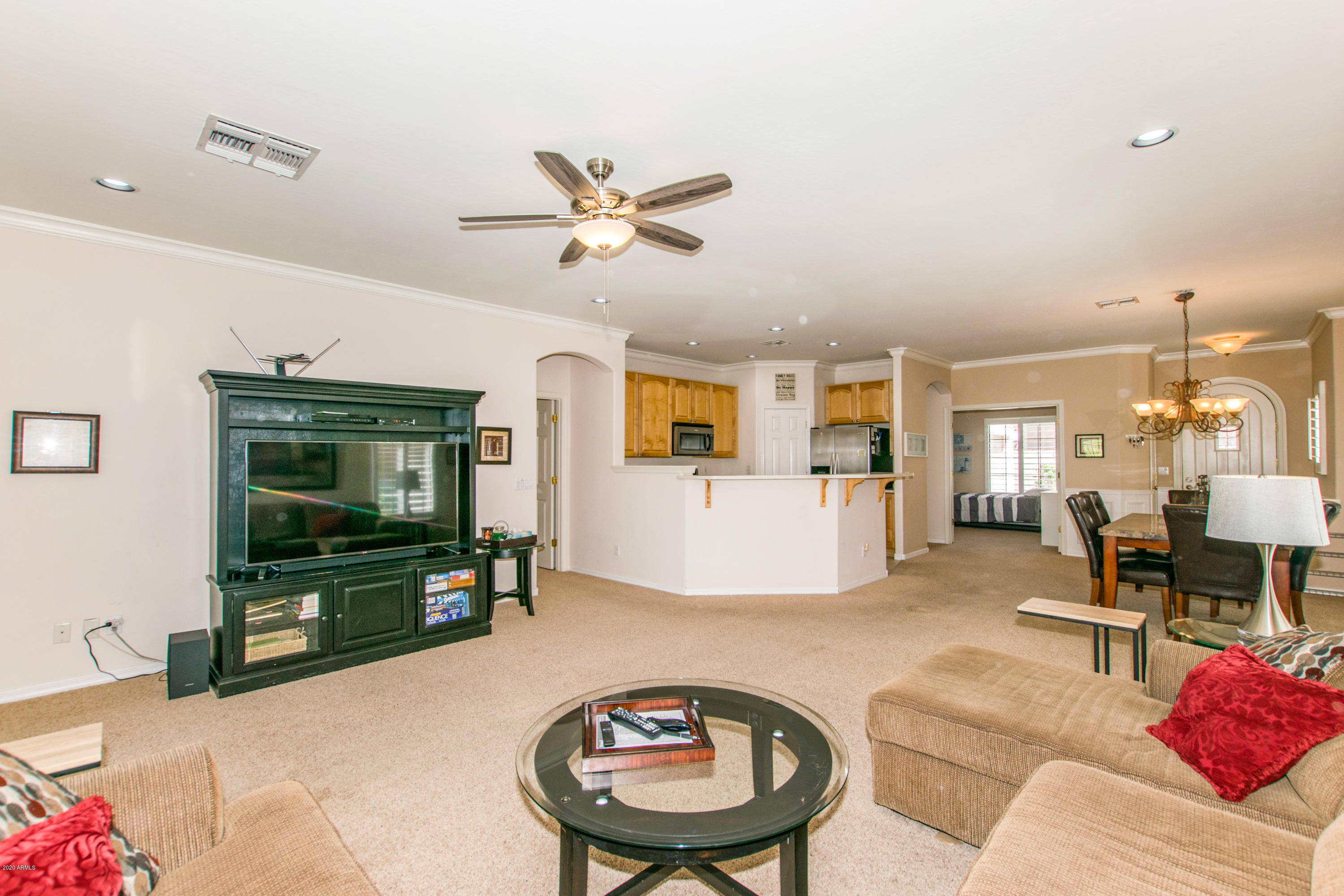 3023 East Fremont Road Phoenix, AZ 85042 - Photo 8 of 32 08 Family Room