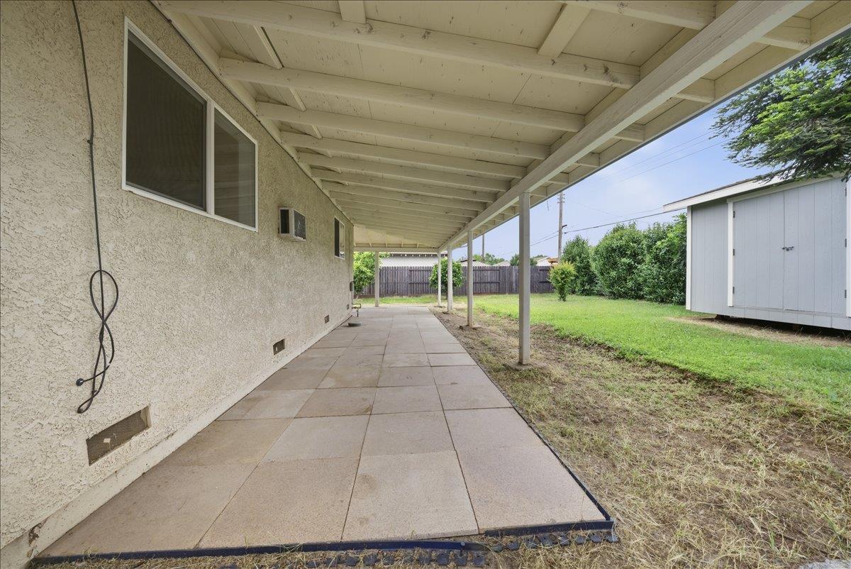 2509 Ganzan Way Rancho Cordova, CA 95670 - Photo 22 of 33