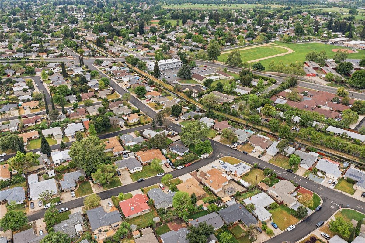 2509 Ganzan Way Rancho Cordova, CA 95670 - Photo 33 of 33 an aerial view of residential houses with outdoor space and street view