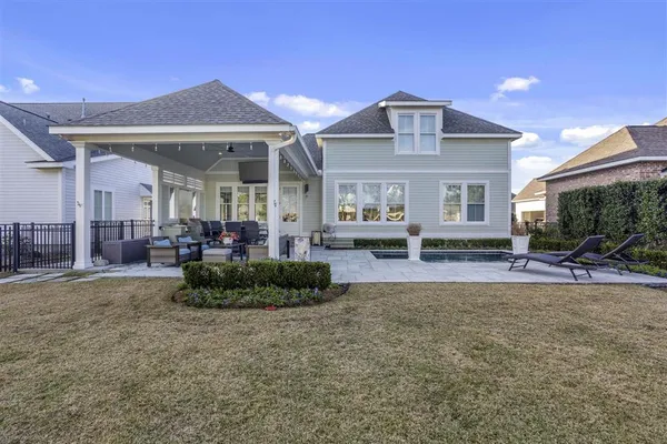 $4,500 | 5839 Lakeview Lane, Lake Charles, LA 70605