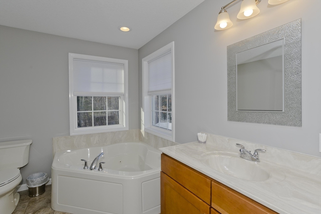 23 Daisy Lane Ludlow, MA 01056 - Photo 18 of 42