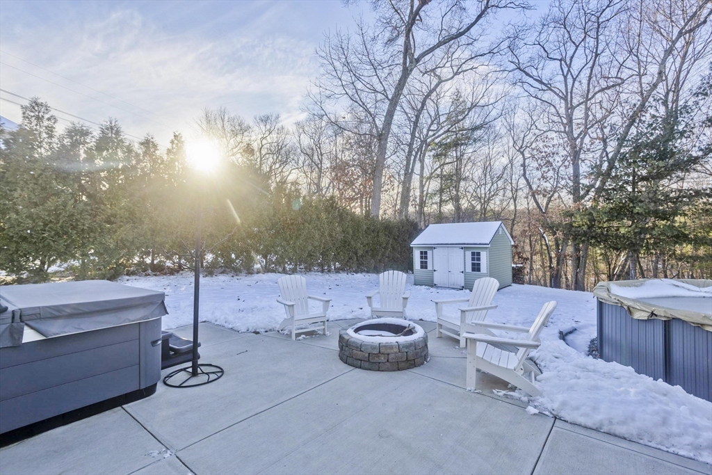 23 Daisy Lane Ludlow, MA 01056 - Photo 7 of 42