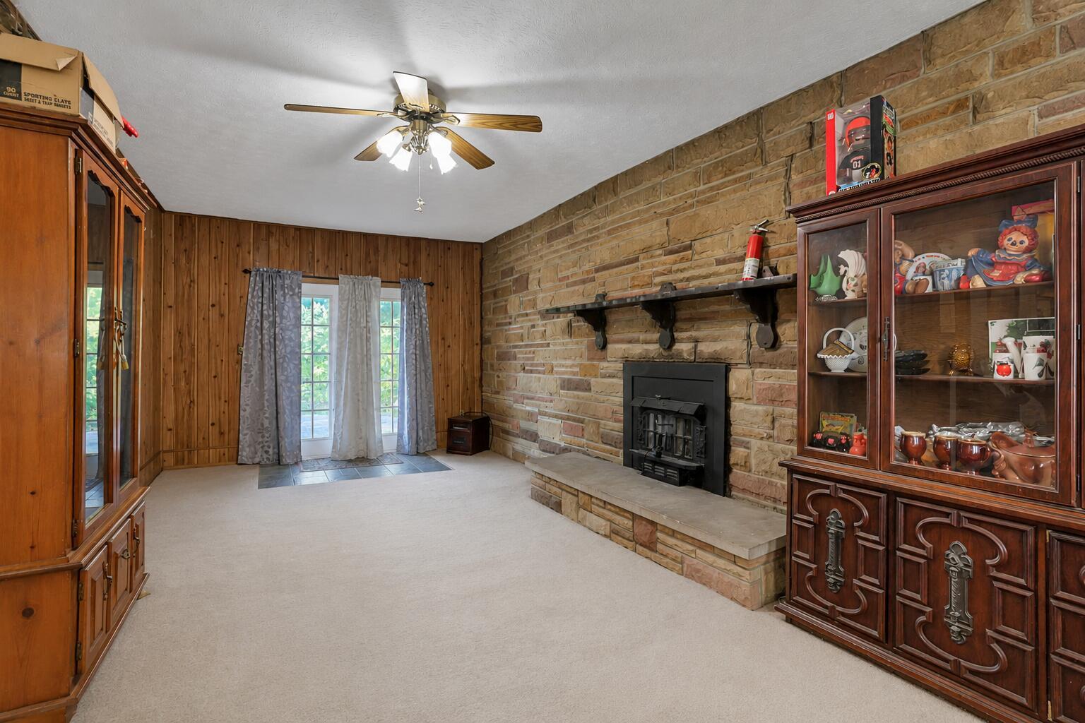 4464 Reynolds Road Centerburg, OH 43011 - Photo 7 of 35 rug red 2