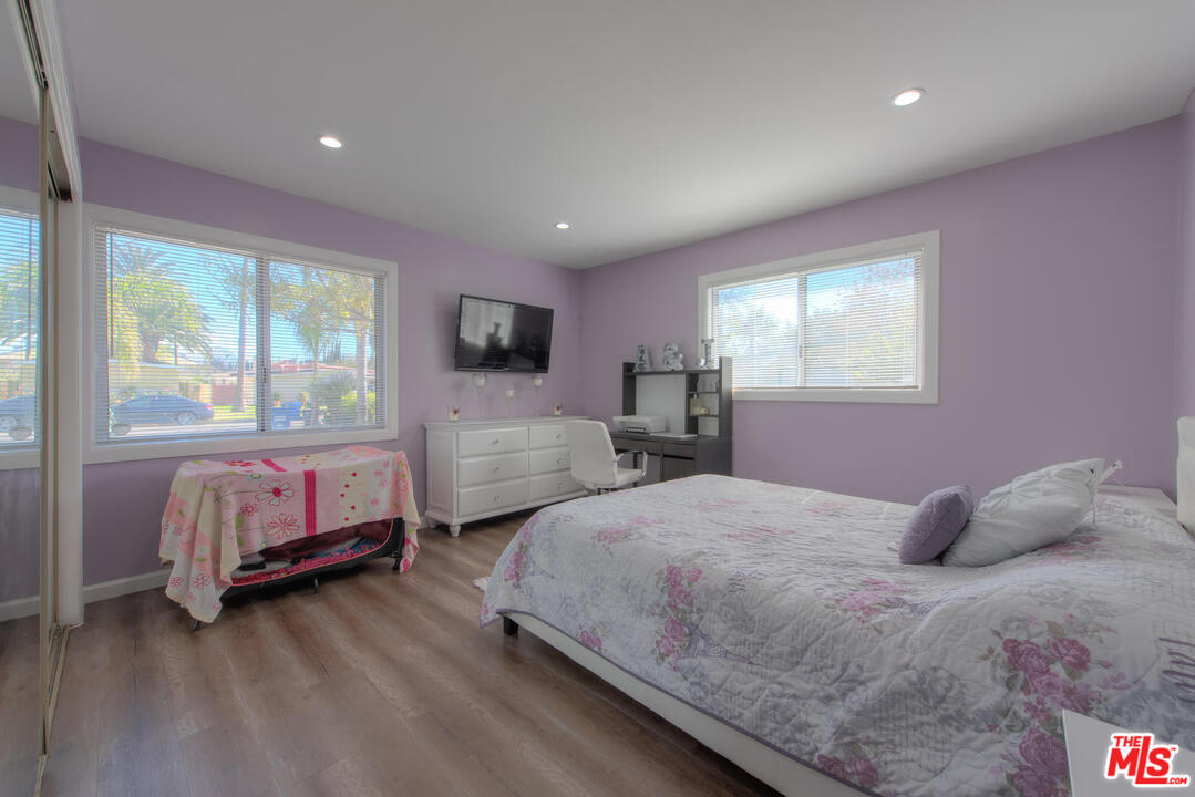 7733 Rhea Avenue Reseda, CA 91335 - Photo 12 of 15 Gallery Image 12