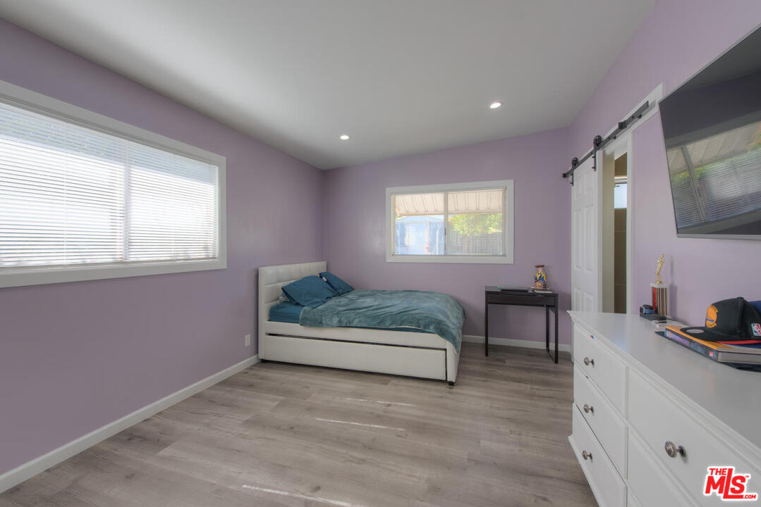 7733 Rhea Avenue Reseda, CA 91335 - Photo 13 of 15 Gallery Image 13