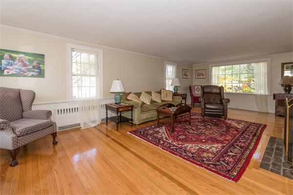 32 Lawson Road Scituate, MA 02066 - Photo 3 of 26 Gallery Image 3