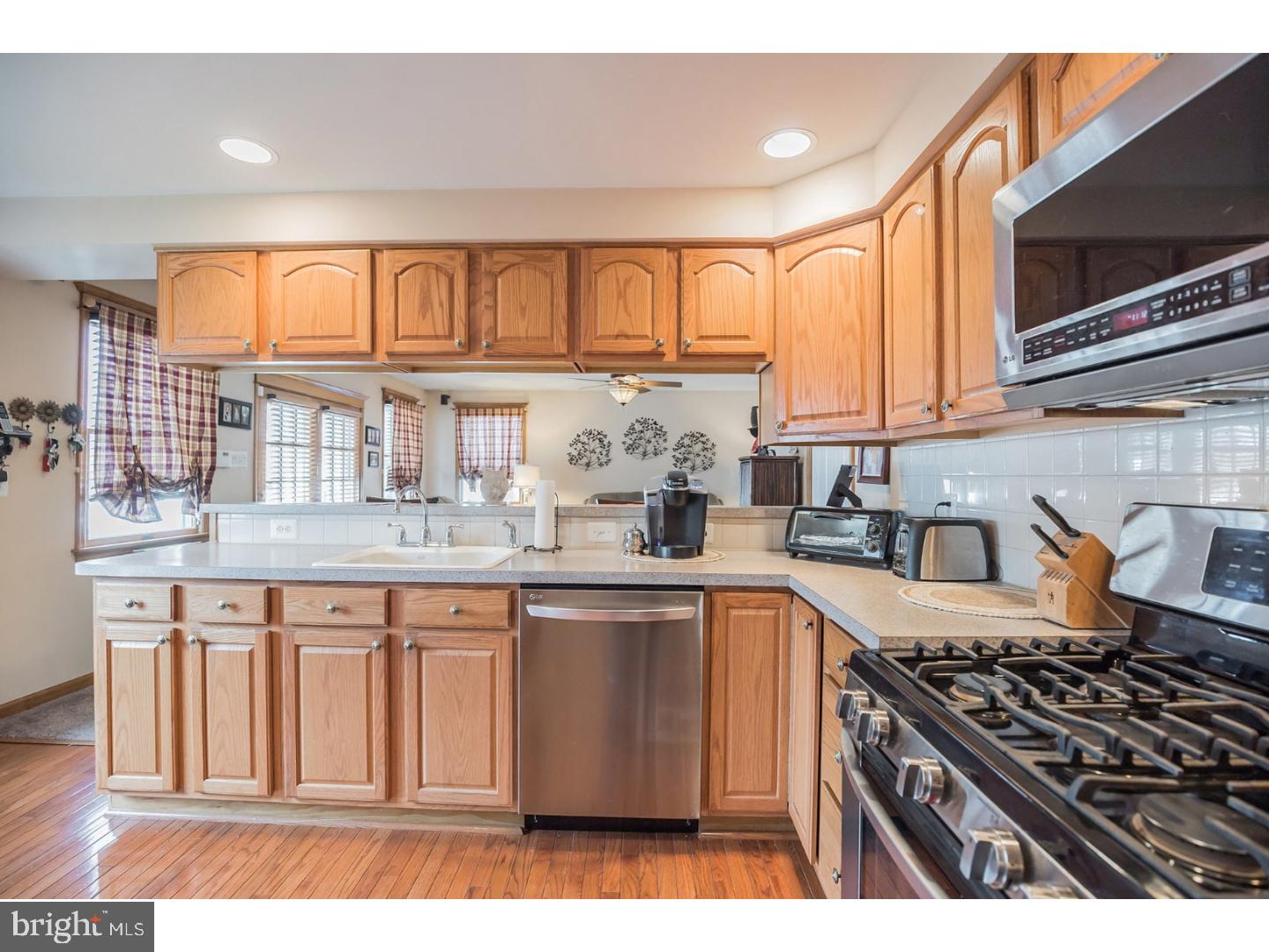 527 Nicholson Road Gloucester City, NJ 08030 - Photo 16 of 25