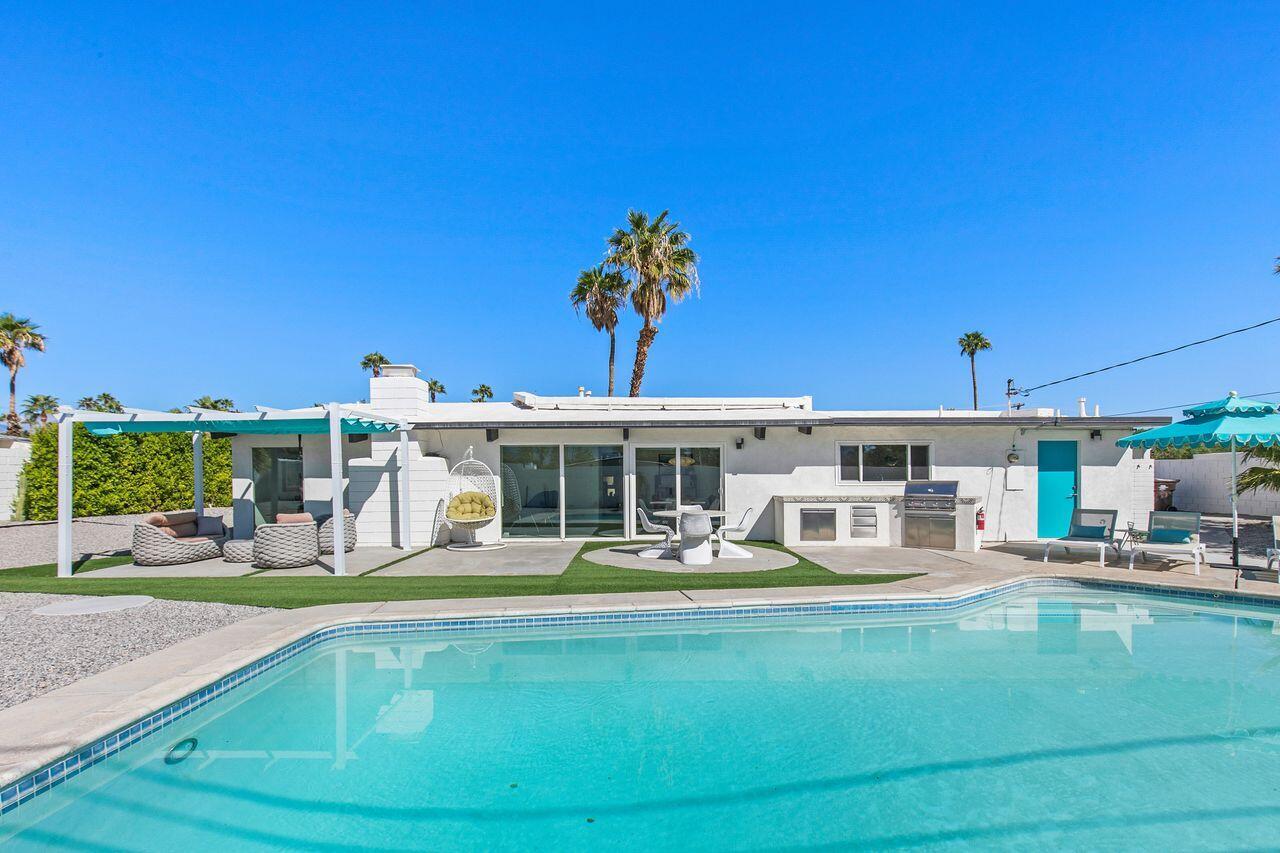 411 East Racquet Club Road Palm Springs, CA 92262 - Photo 32 of 35 Pool