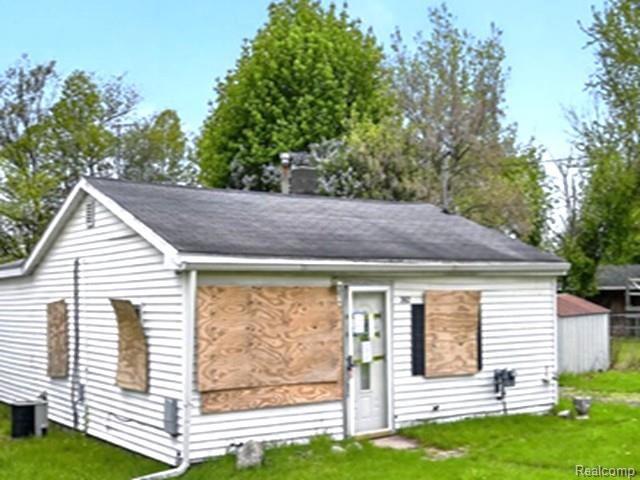 3912 Ruth Avenue Lansing, MI 48910 - Photo 3 of 5 3.jpg