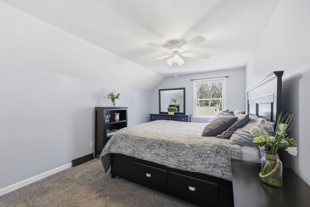 33 Winding Lane Springfield, MA 01118 - Photo 22 of 42