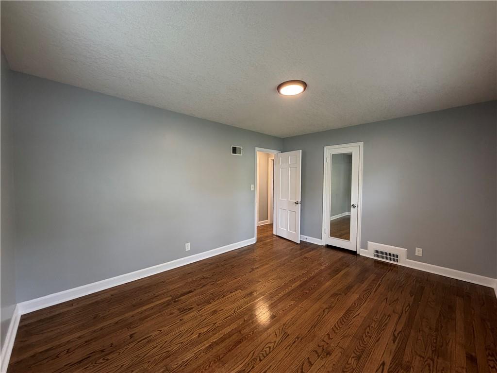 9612 Holmes Road Kansas City, MO 64131 - Photo 14 of 33