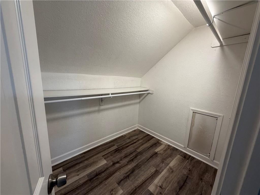 9612 Holmes Road Kansas City, MO 64131 - Photo 23 of 33