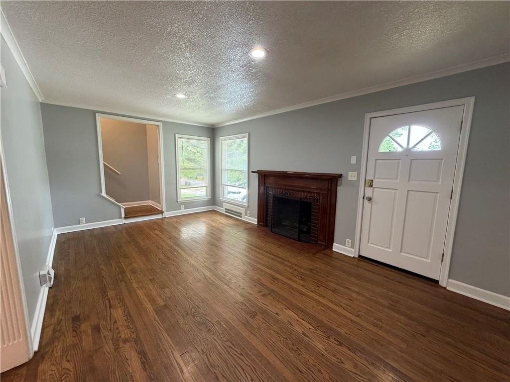 9612 Holmes Road Kansas City, MO 64131 - Photo 3 of 33