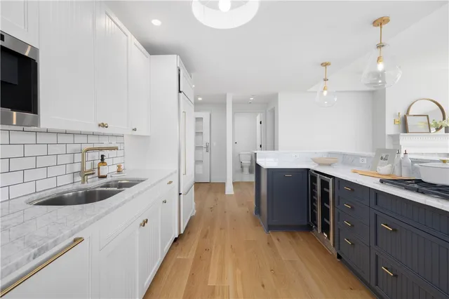 $699,000 | 1 Tower Drive, Unit 302, Portsmouth, RI 02871