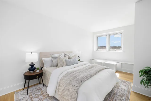 $699,000 | 1 Tower Drive, Unit 302, Portsmouth, RI 02871