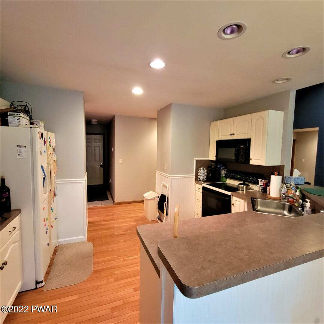 119 Robert Road Shohola, PA 18458 - Photo 11 of 18 KITCHEN