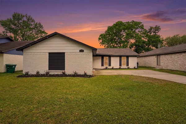 $256,500 | 614 Leicester Lane, Houston, TX 77034