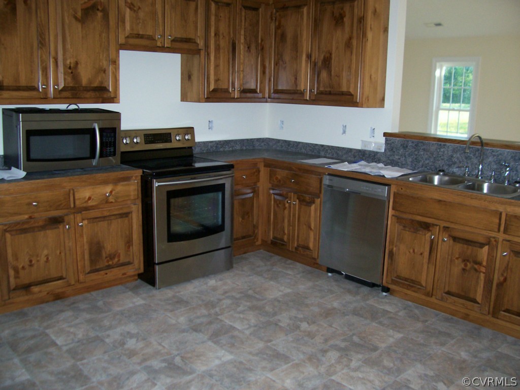 4964 Smokey Road Aylett, VA 23009 - Photo 5 of 9 Gallery Image 5