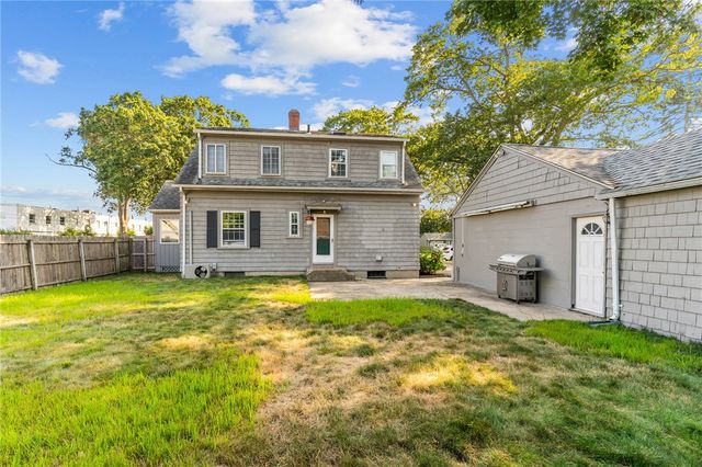 $415,000 | 21 Earlham Way, Warwick, RI 02886