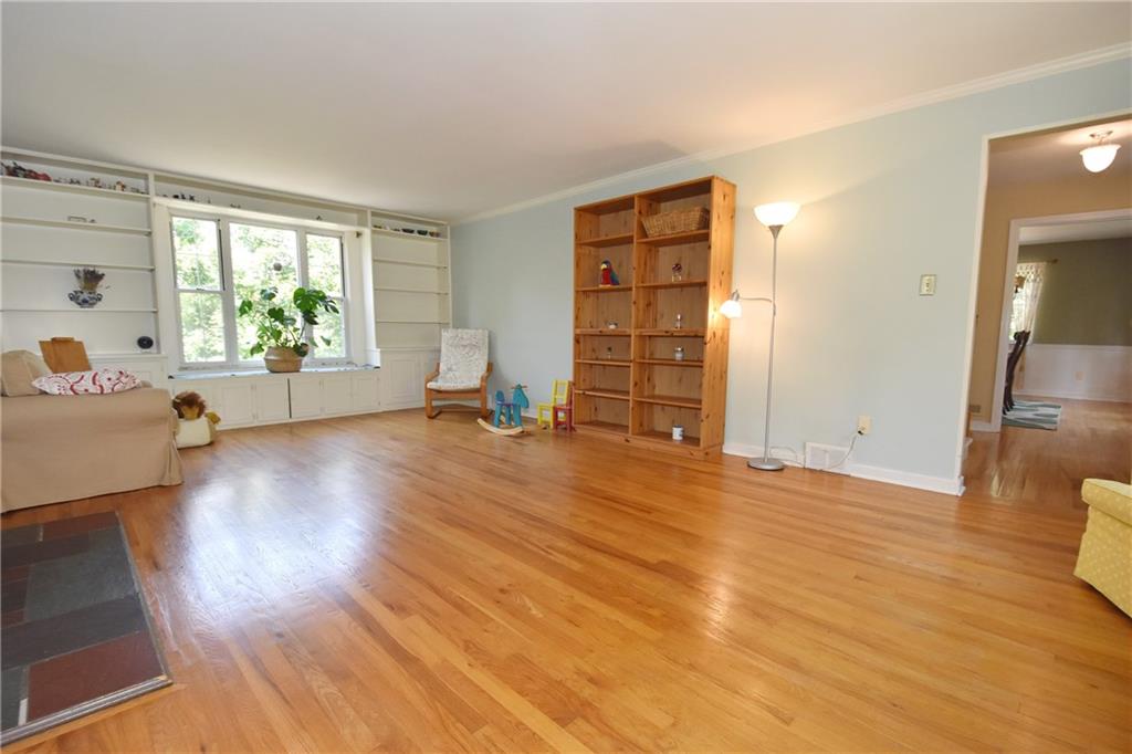 215 Farmington Road Pittsburgh, PA 15215 - Photo 7 of 45 Gallery Image 7